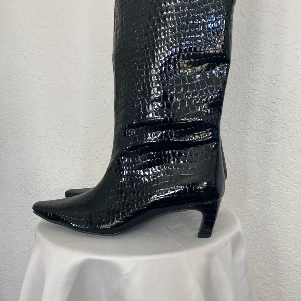 NEW Fashion Nova Black Croc Faux Leather Knee High Kitten Heel Boots US 7.5 - Picture 4 of 8